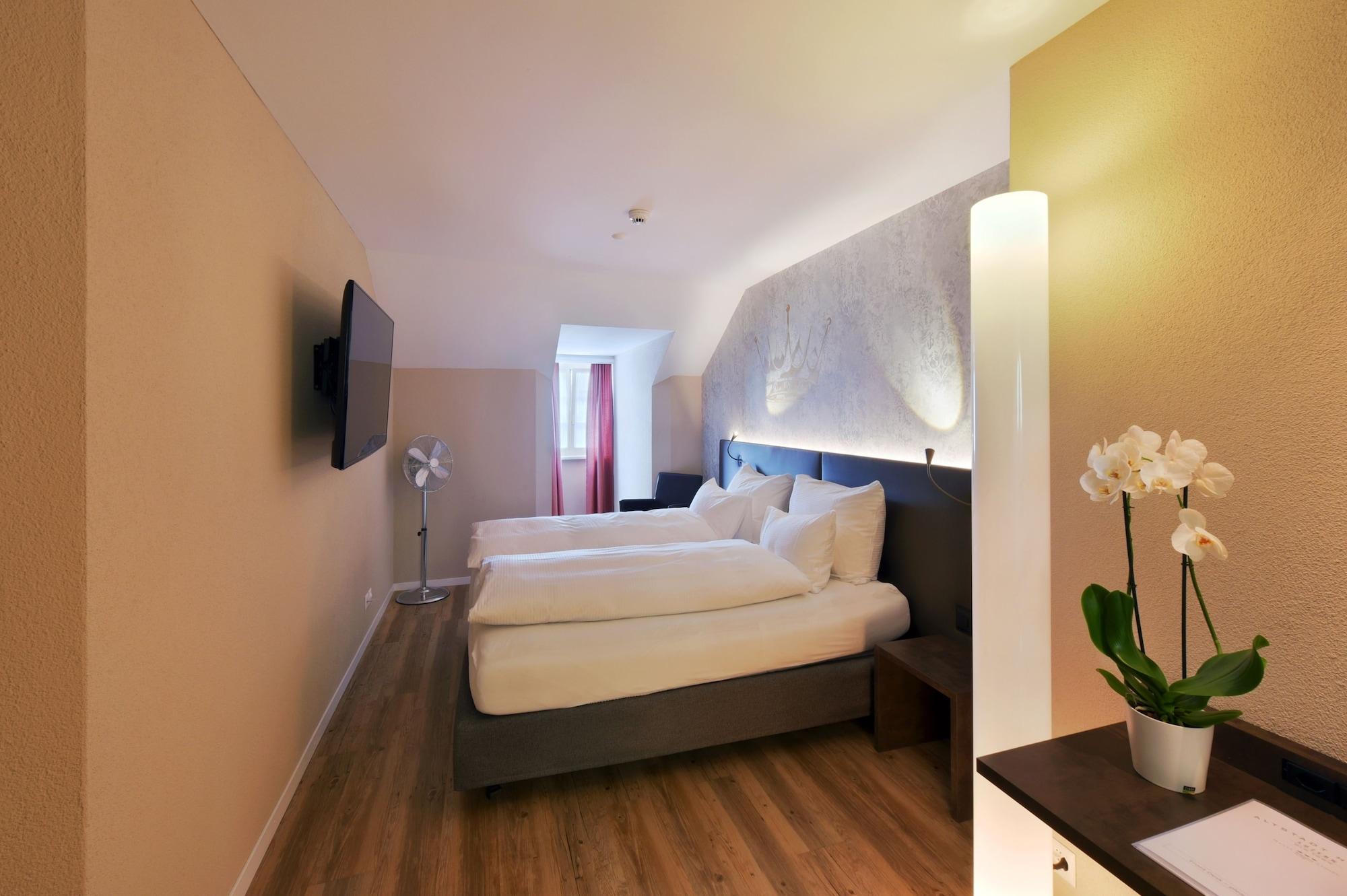Altstadt Krone Hotel 3*